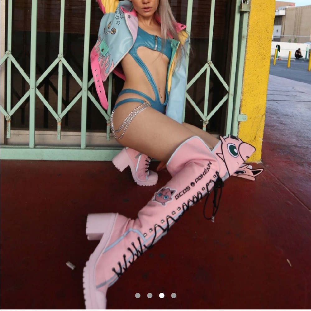 SOLD GCDS wear Pokémon knee high boots jigglypuff